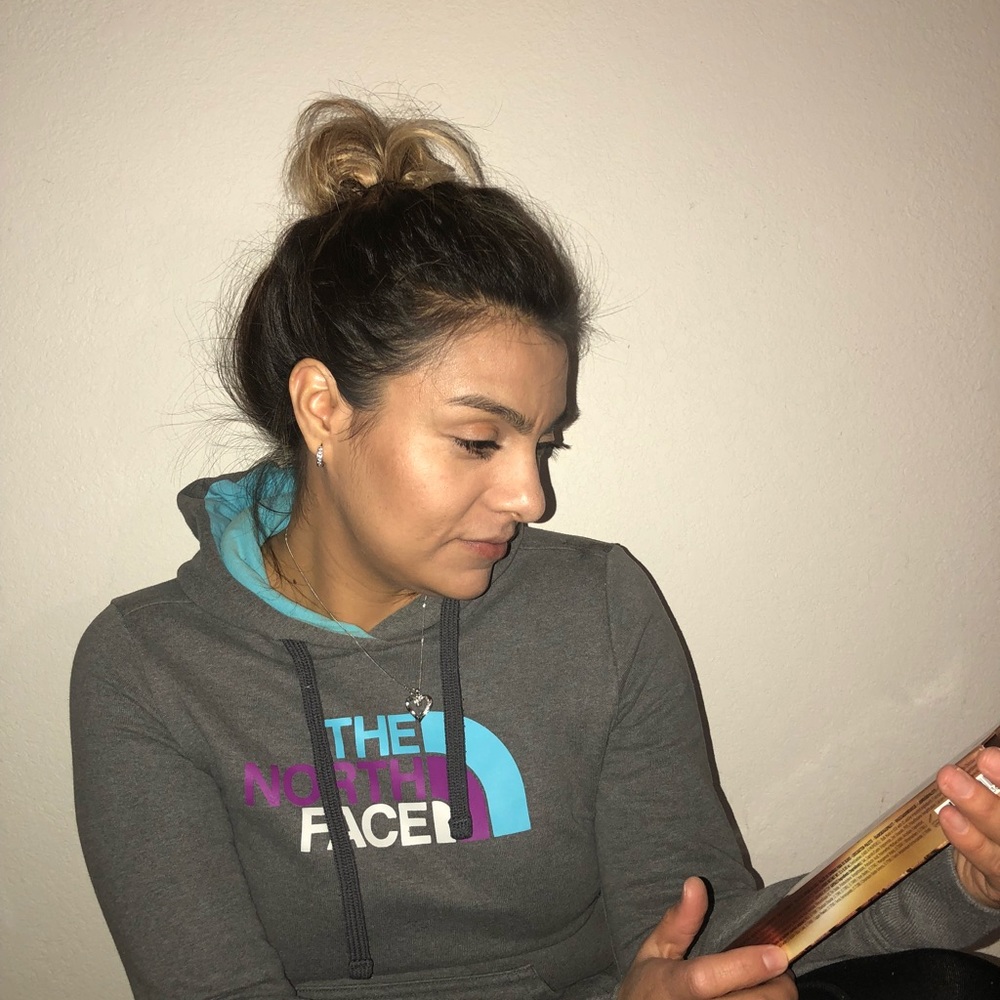 Meet your Posher, Yolanda